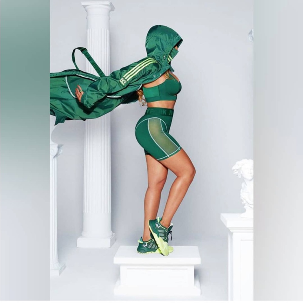 🐝Ivy Park green cycling shorts - Picture 6 of 8